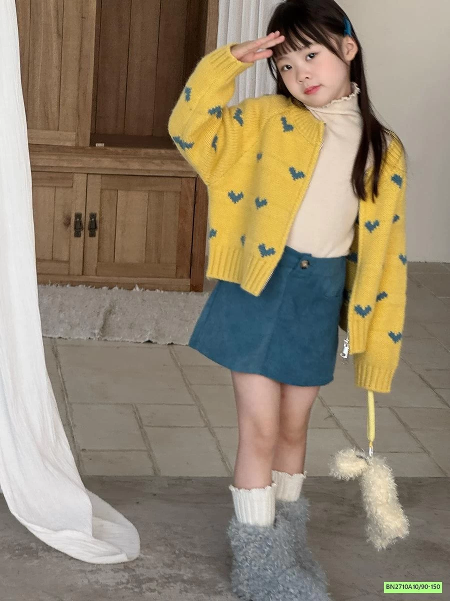 KHOÁC LEN VÀNG TRÁI TIM