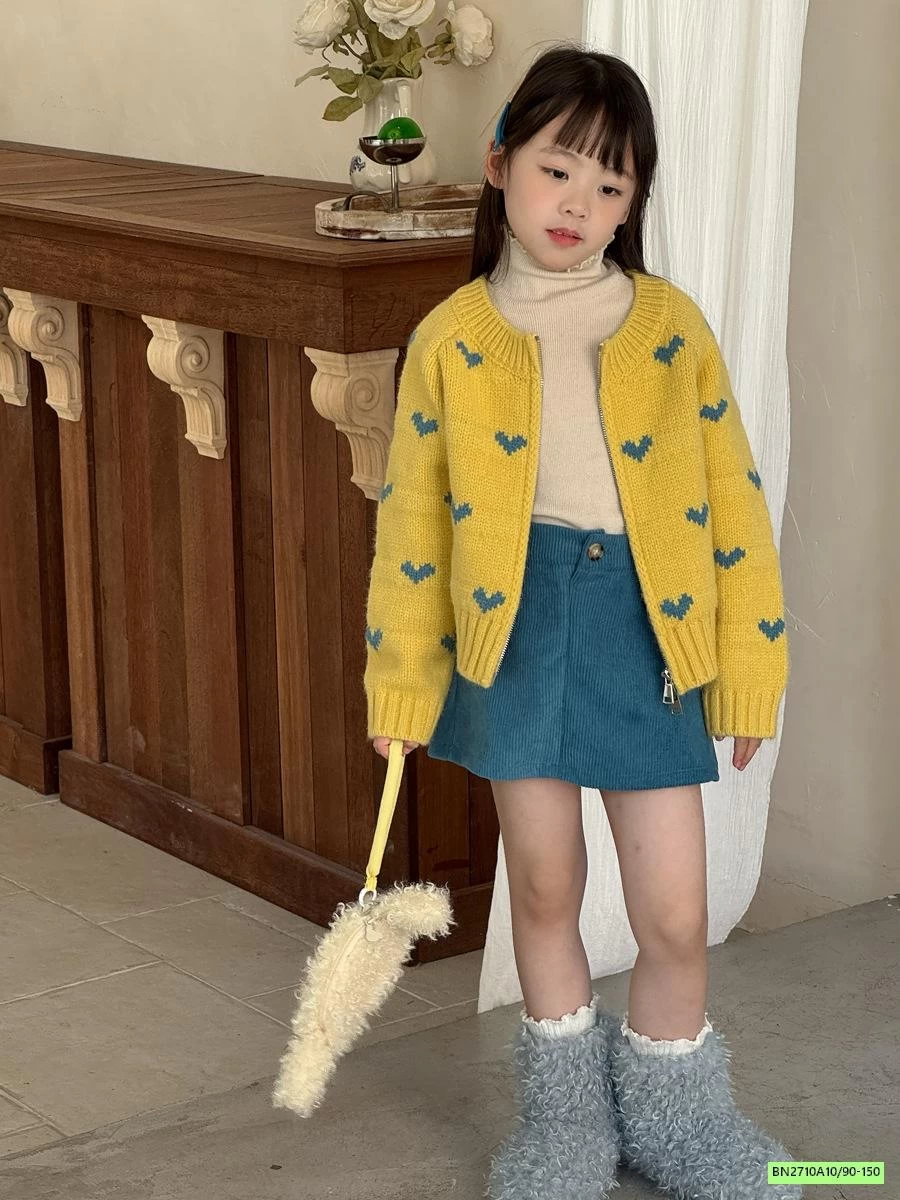 KHOÁC LEN VÀNG TRÁI TIM