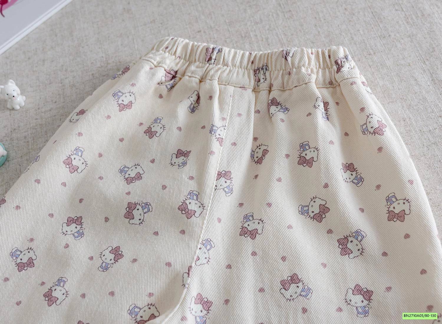 QUẦN SUÔNG KITTY CẠP VIỀN REN