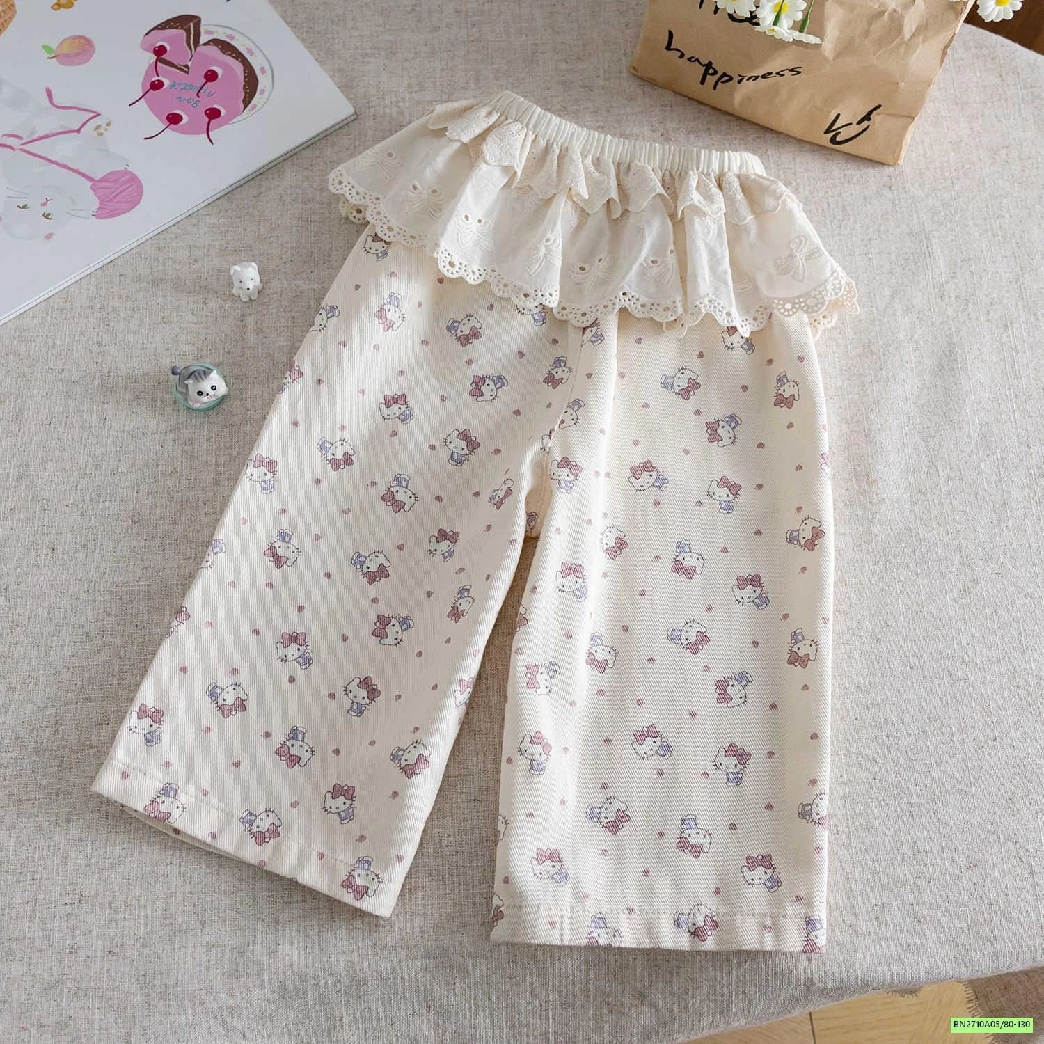 QUẦN SUÔNG KITTY CẠP VIỀN REN