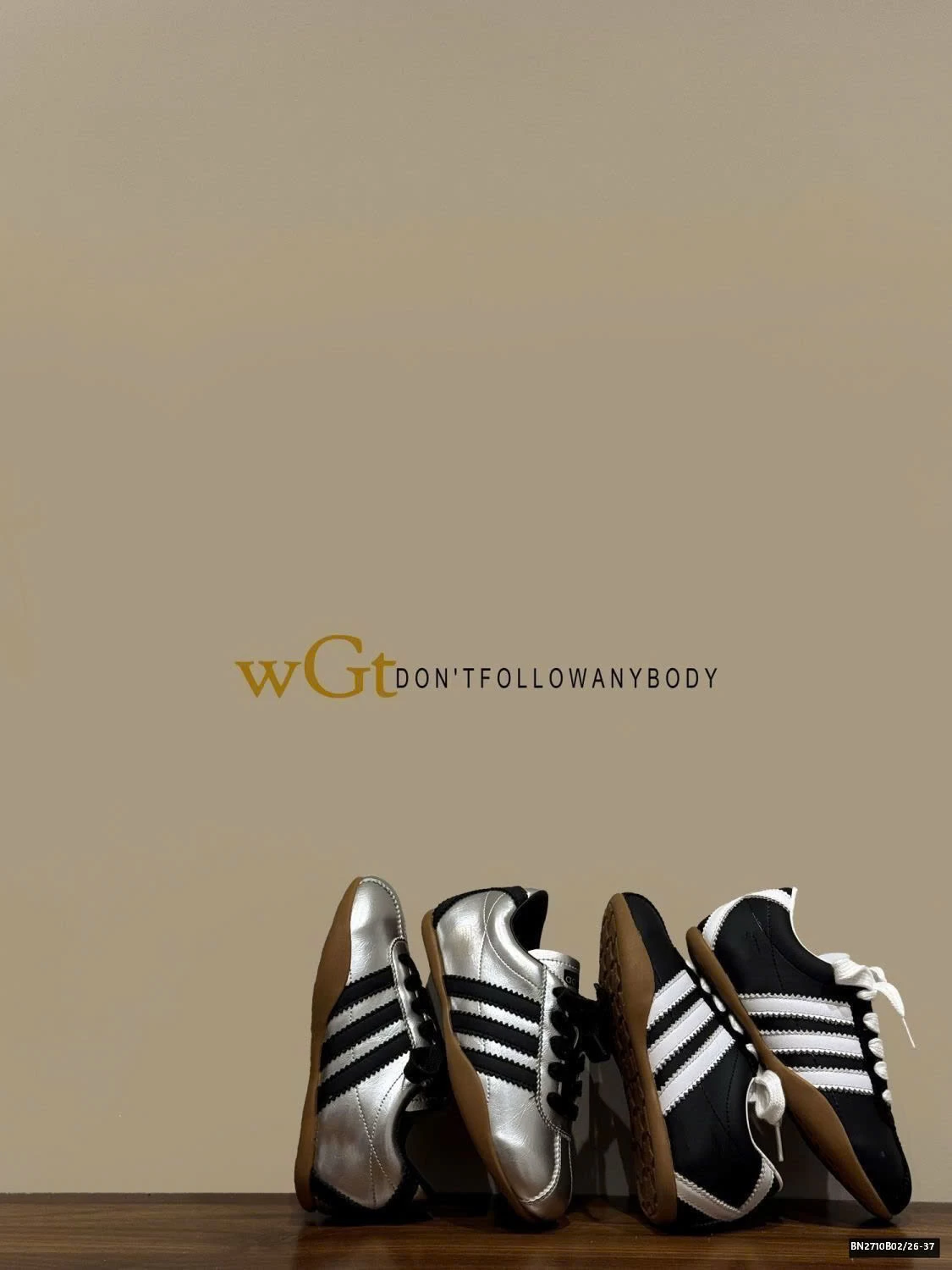 GIÀY THỂ THAO 3 SỌC