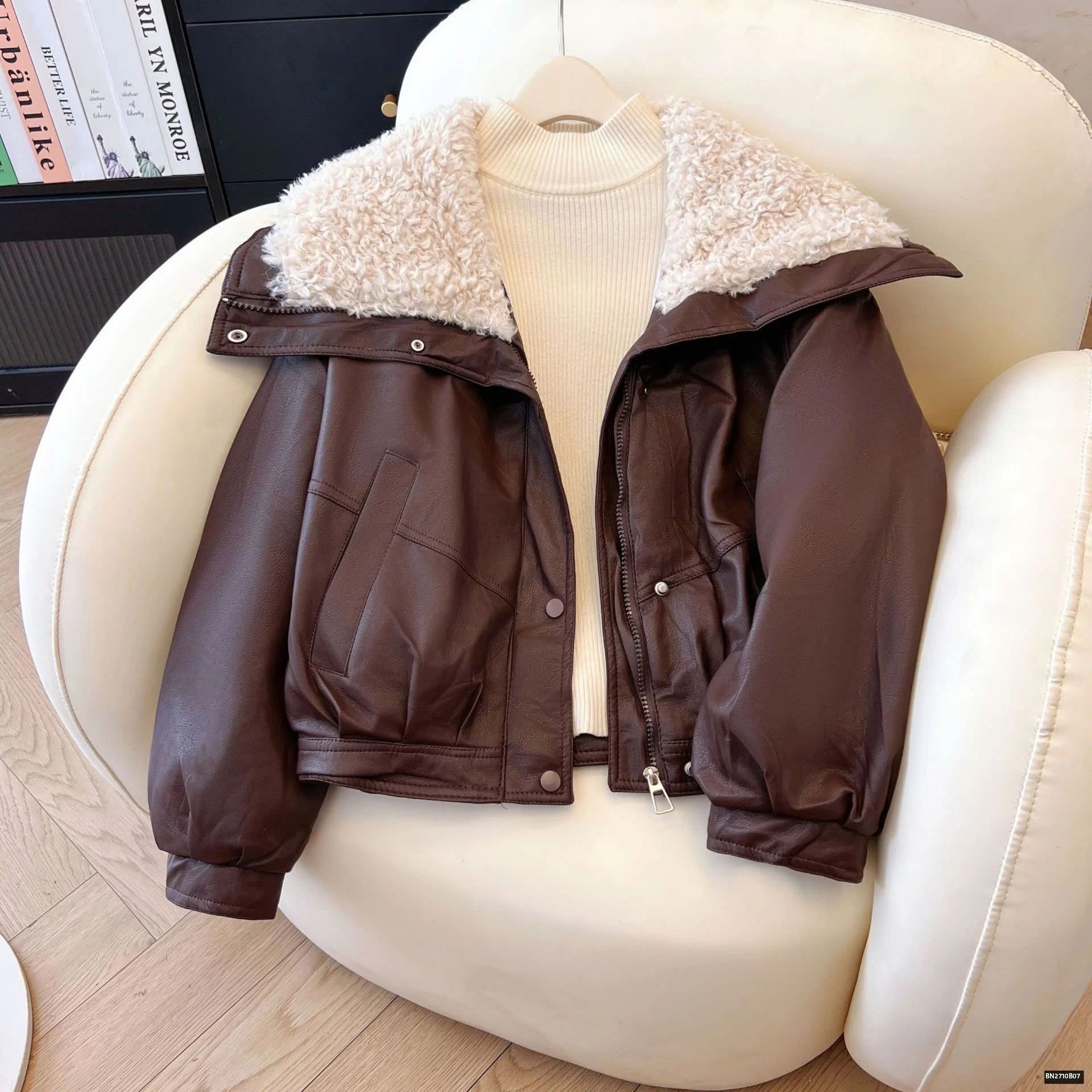 ÁO KHOÁC DA CỔ LÔNG CHO NỮ