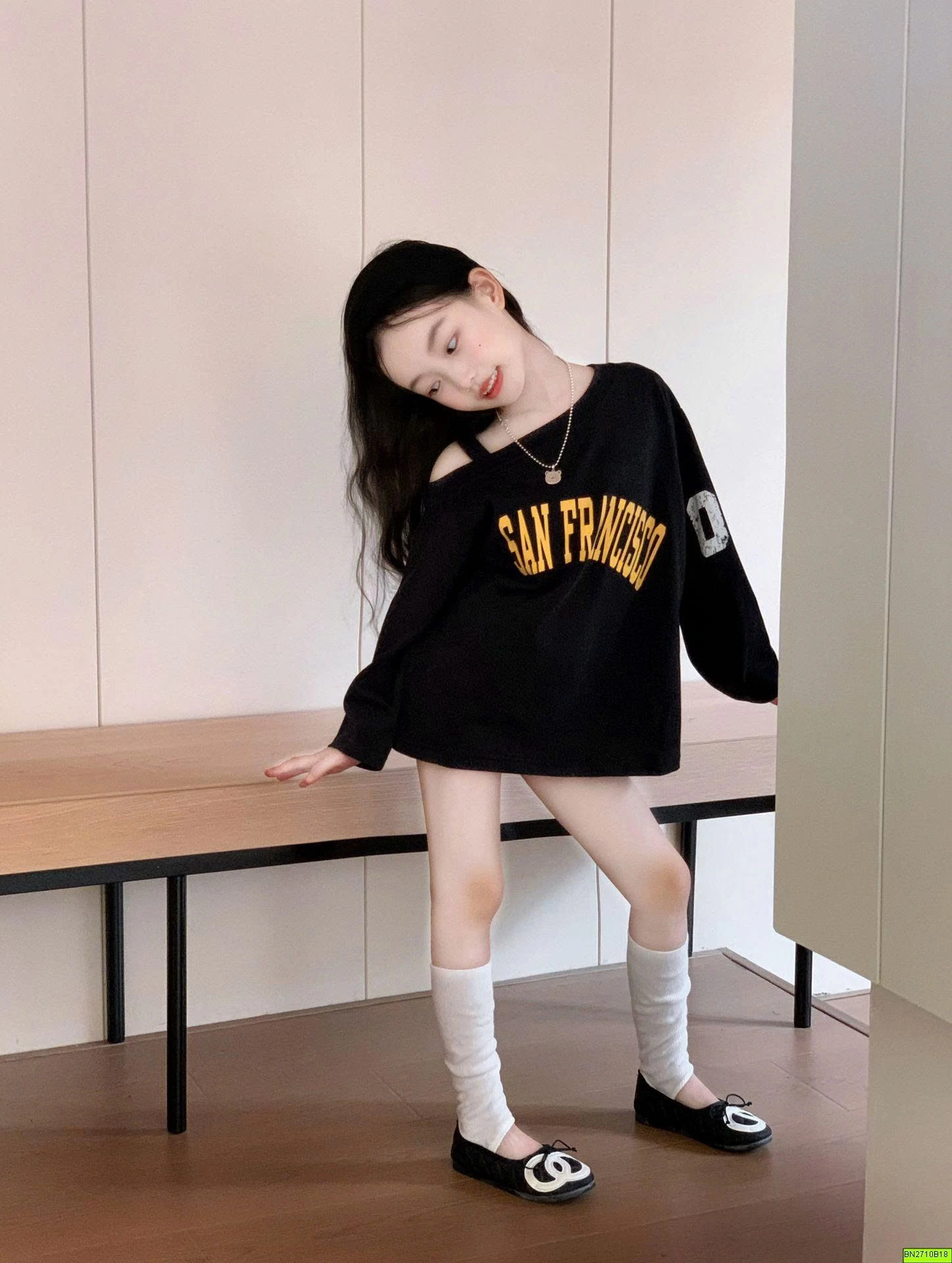 ÁO THUN TRỄ VAI SỐ 09