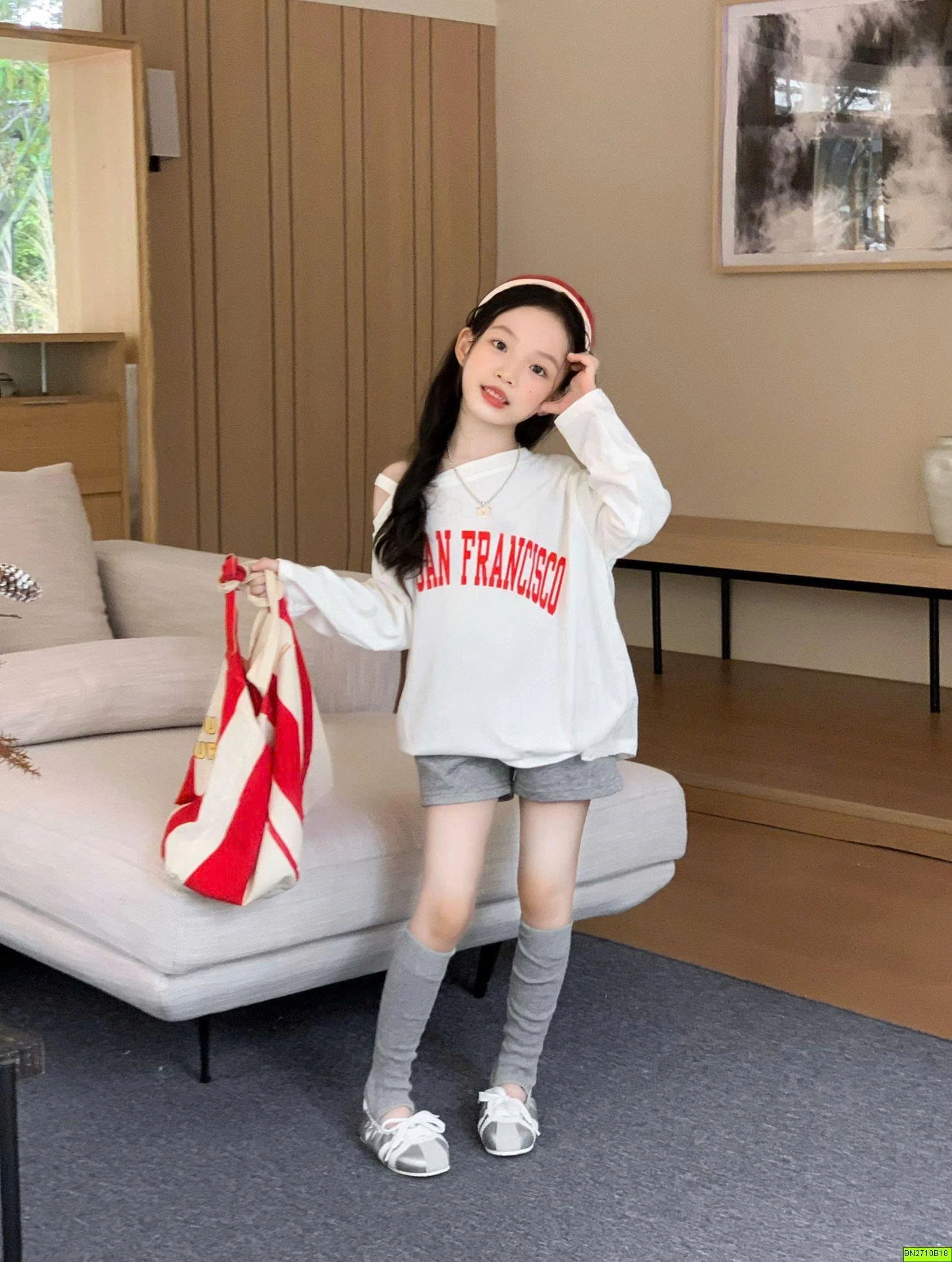 ÁO THUN TRỄ VAI SỐ 09