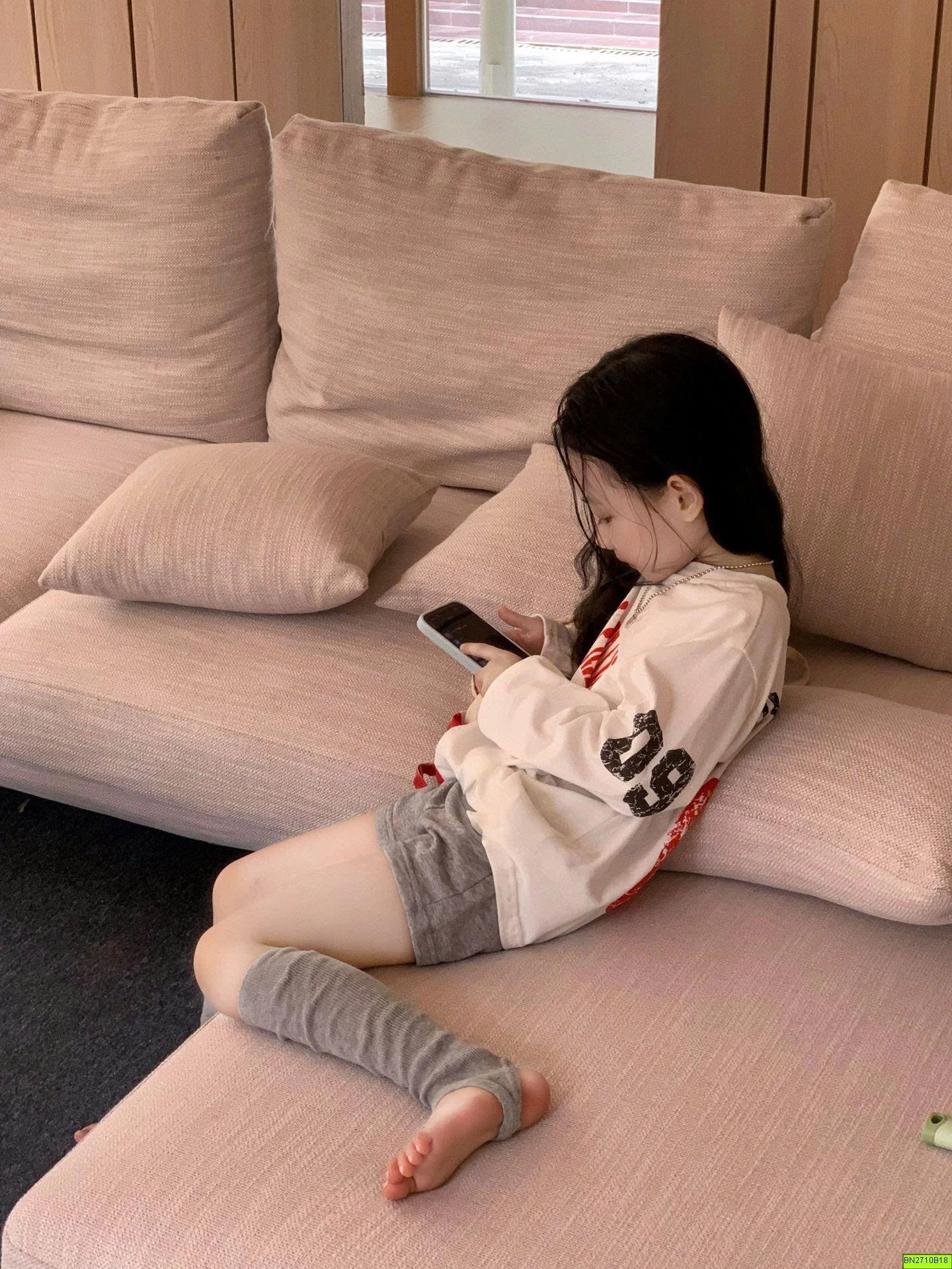 ÁO THUN TRỄ VAI SỐ 09
