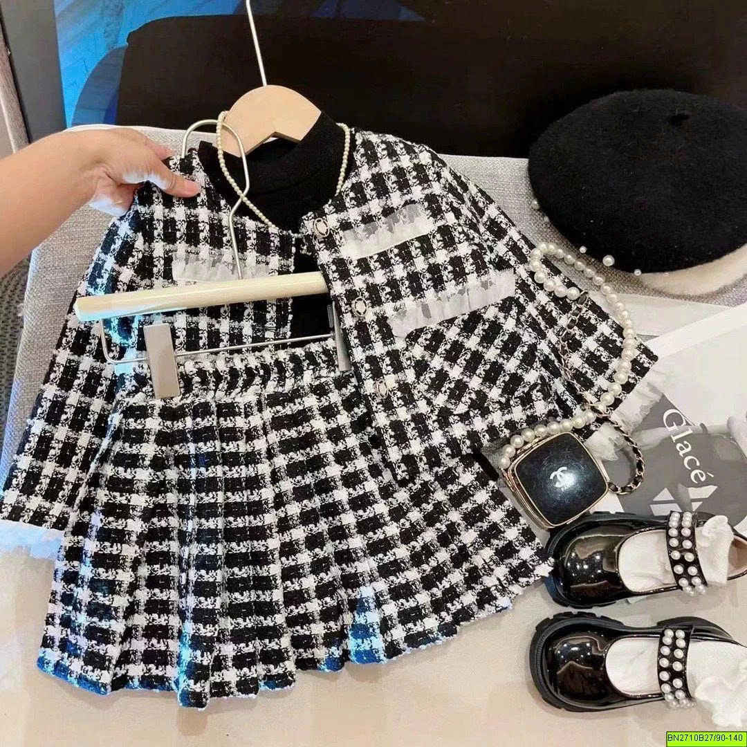 SÉT DẠ CARO TRẮNG ĐEN 2 CHI TIẾT