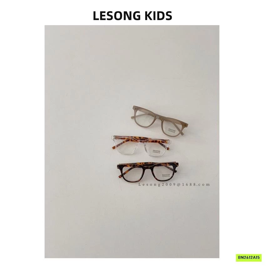 KÍNH THỜI TRANG 0 ĐỘ