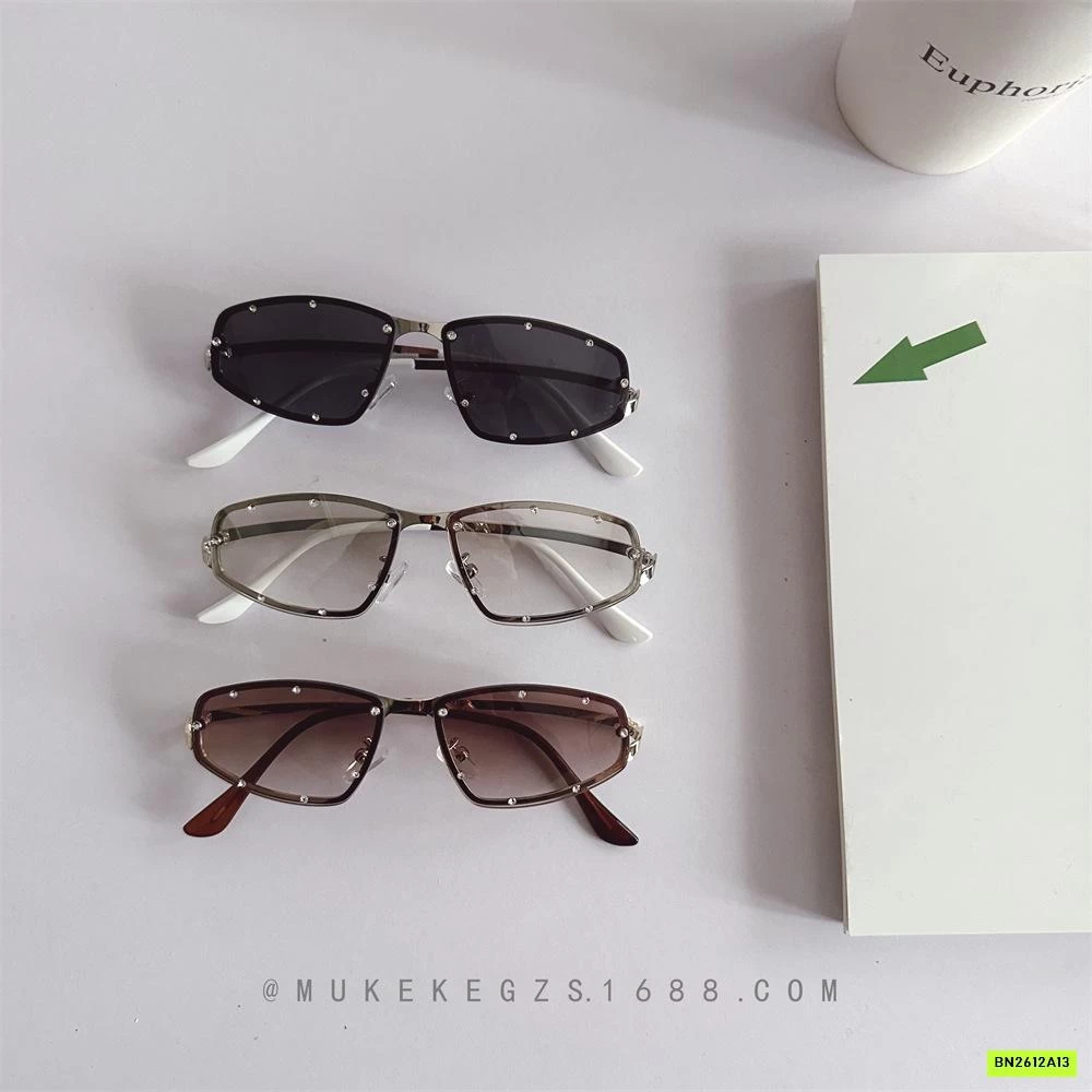 KÍNH RÂM TÁN ĐINH THỜI TRANG