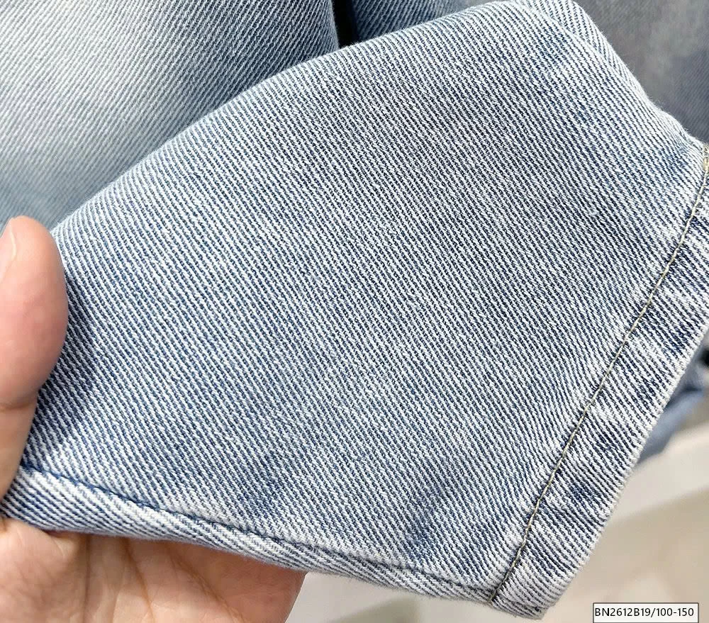 QUẦN JEAN BẠC MÀU TÚI THÊU KACADY