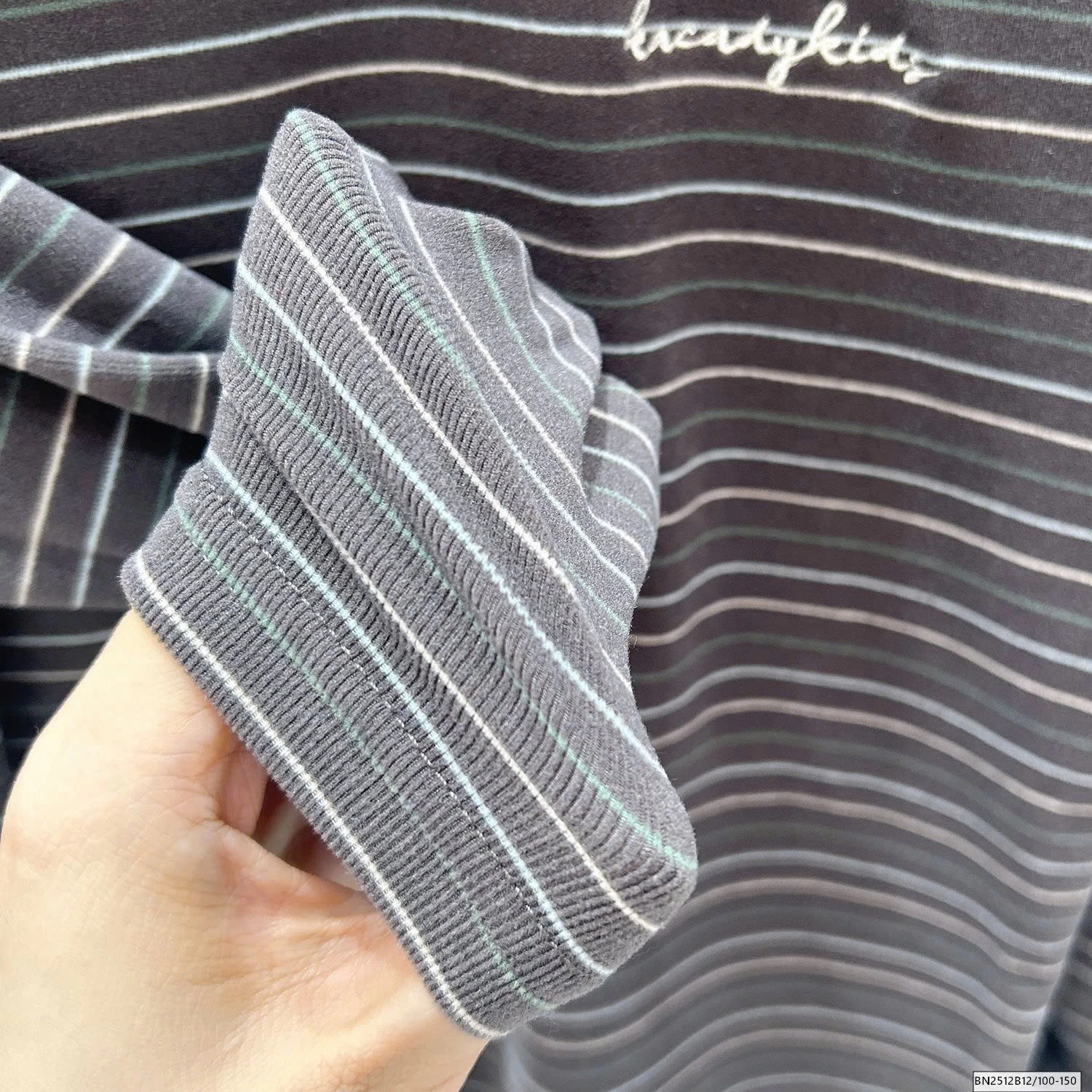 ÁO THUN GIỮ NHIỆT KẺ NGANG KACADY