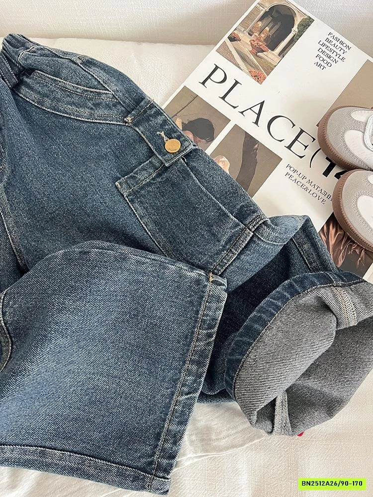 JEANS SUÔNG TÚI HỘP TÁN ĐINH 25A145 AMBB