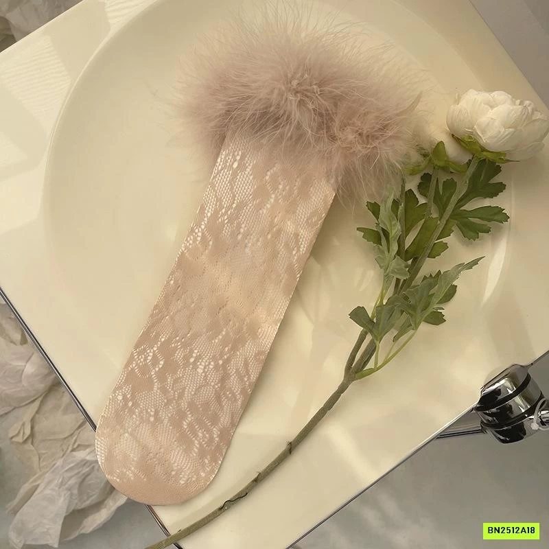 TẤT LƯỚI LOLLITA GẮN LÔNG VŨ