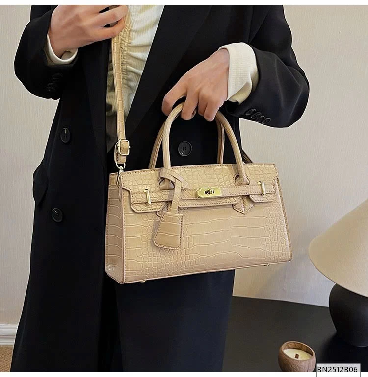 TÚI DA PU THỜI TRANG DẬP VÂN CÁ SẤU