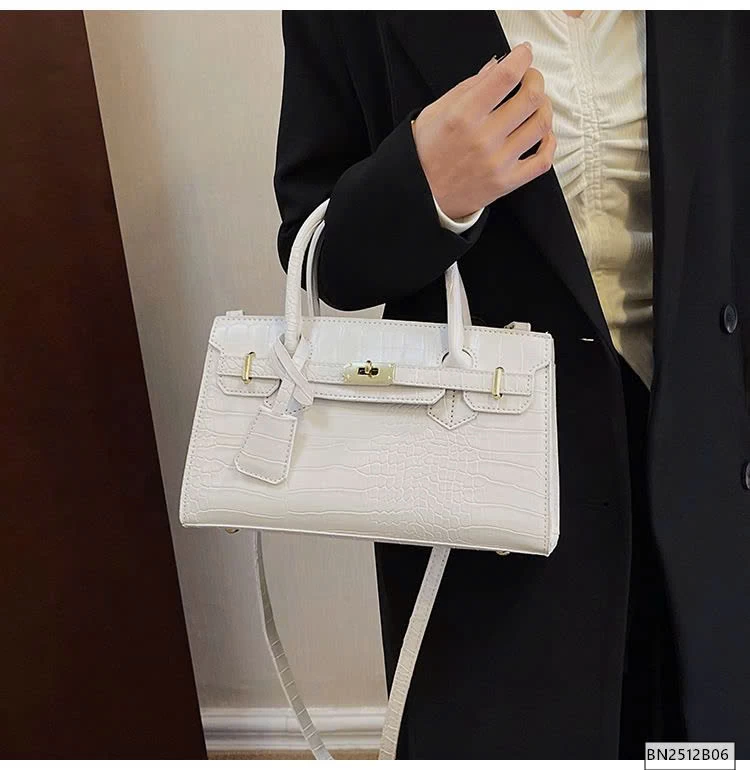 TÚI DA PU THỜI TRANG DẬP VÂN CÁ SẤU