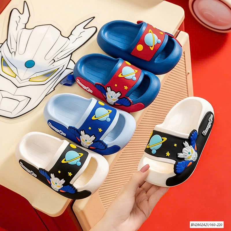 DÉP LÊ SIÊU NHÂN ĐẾ BÁNH MỲ