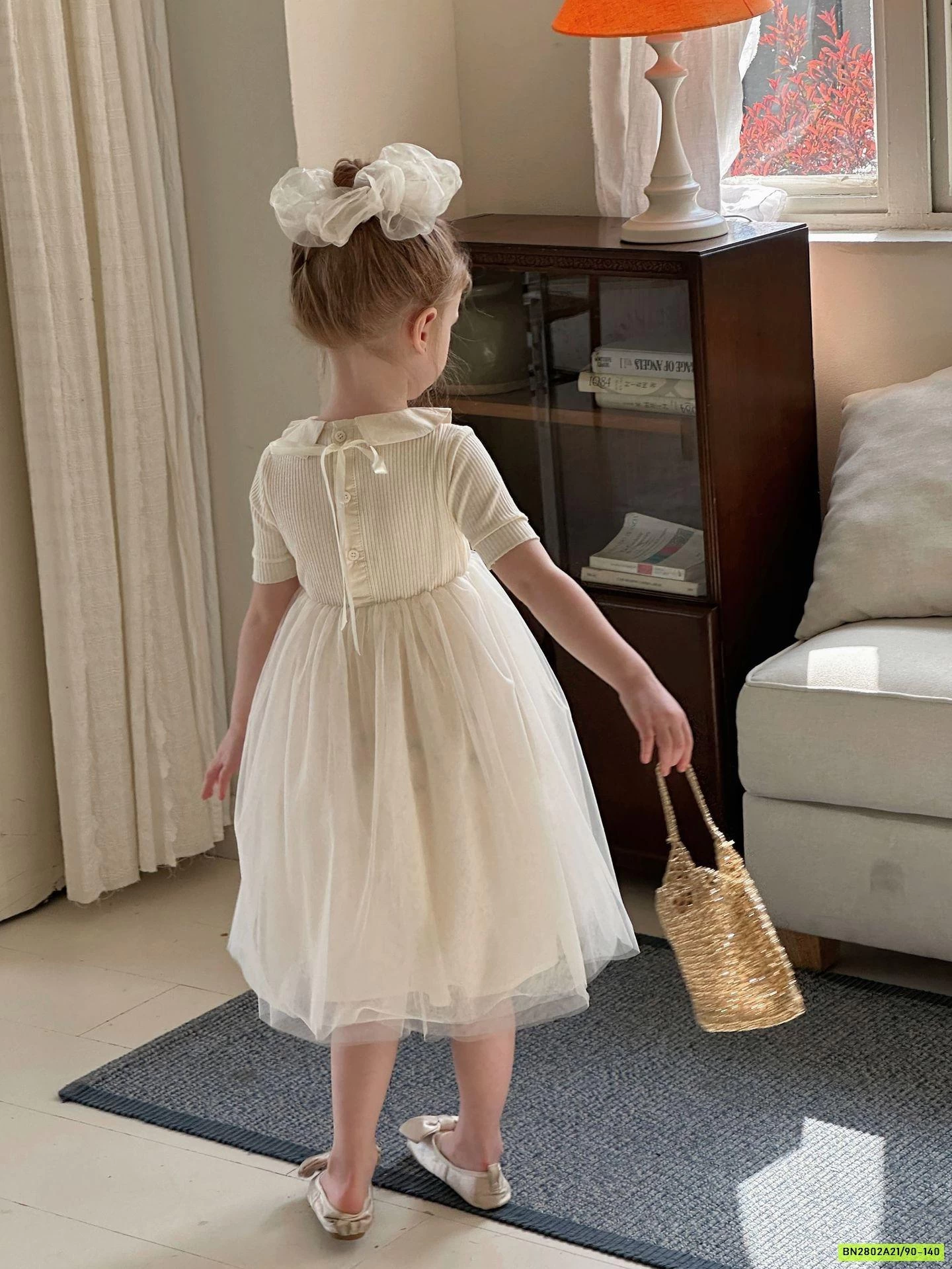 ĐẦM MONTOGHI NGẮN TAY PHỐI CHÂN VOAN