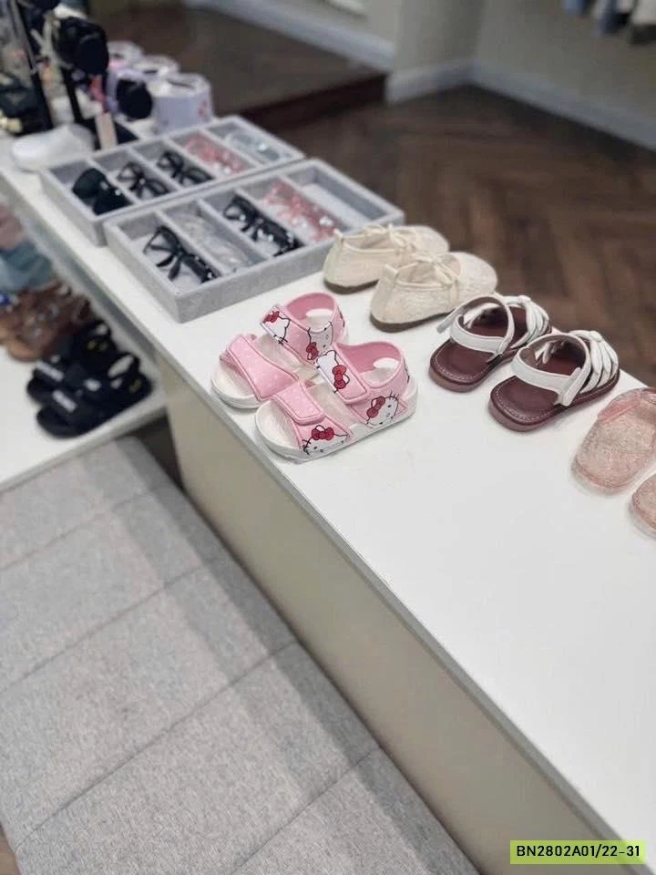 SANDAL SIÊU NHẸ KITTY