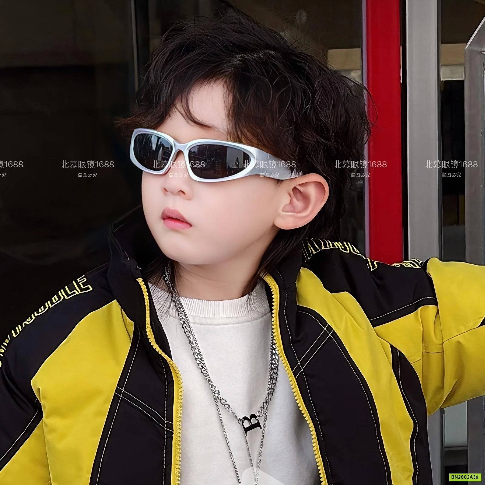 KÍNH THỜI TRANG CÁ TÍNH