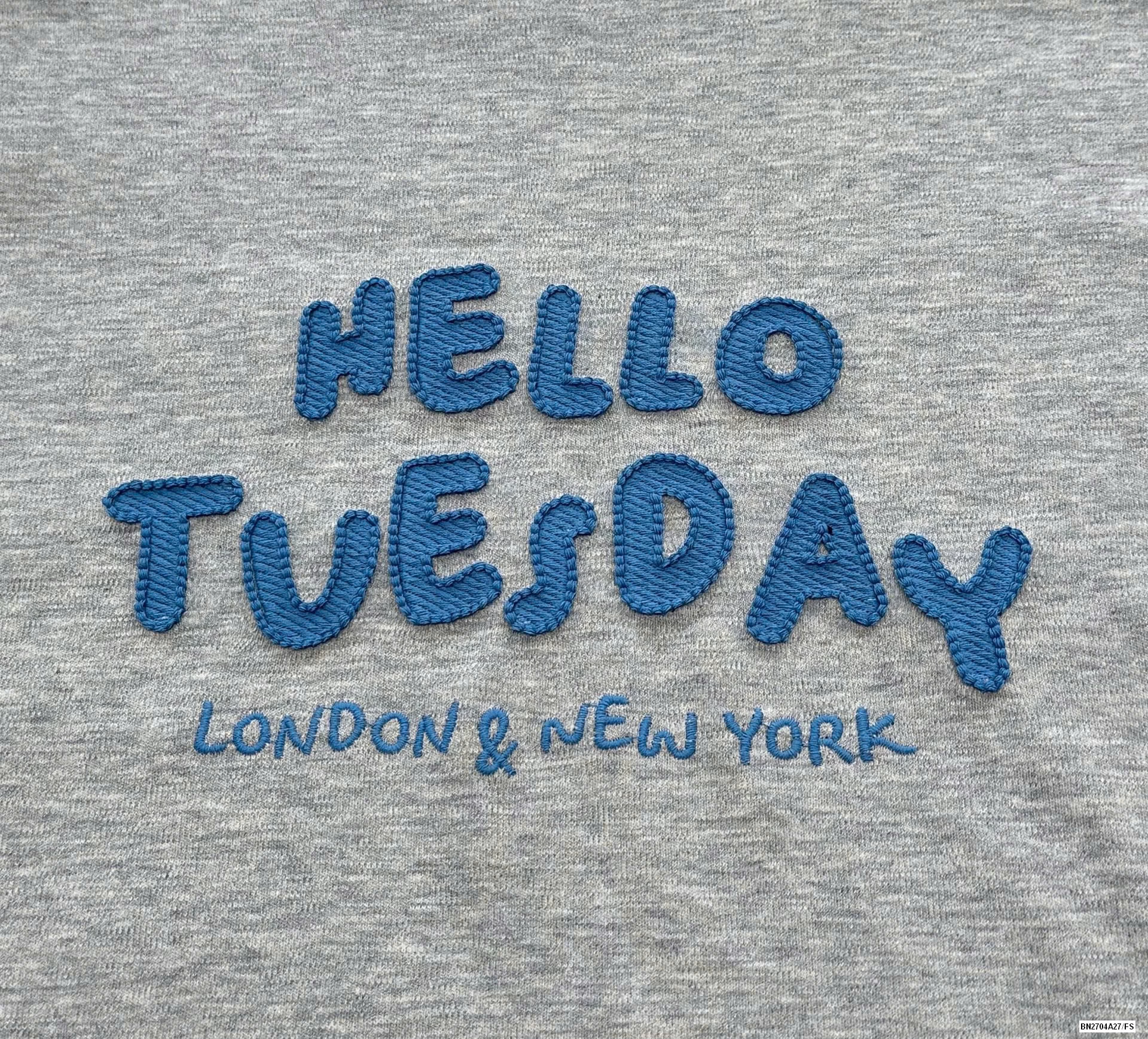 ÁO THUN THÊU CHỮ VIỀN TAY NỮ