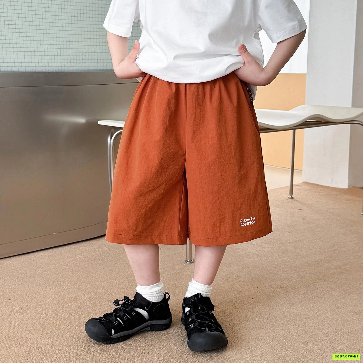 SHORT GIÓ IN CHỮ AOAO