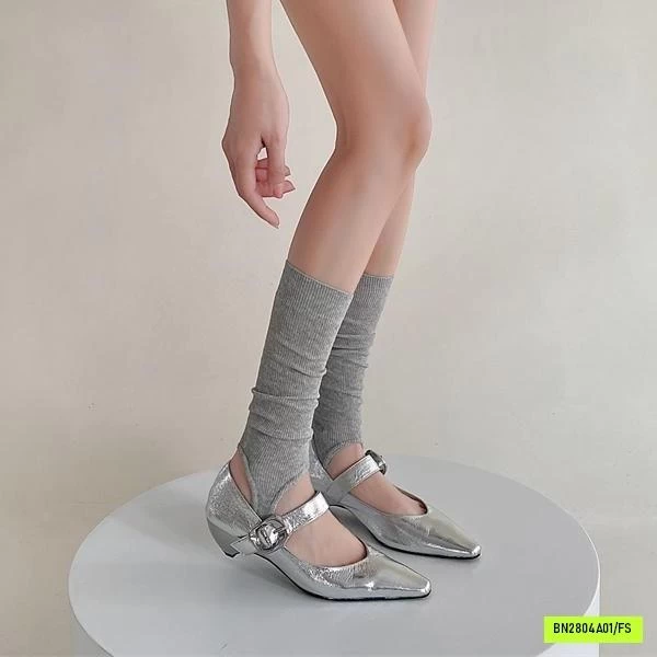 TẤT GIẤY XỎ NGÓN