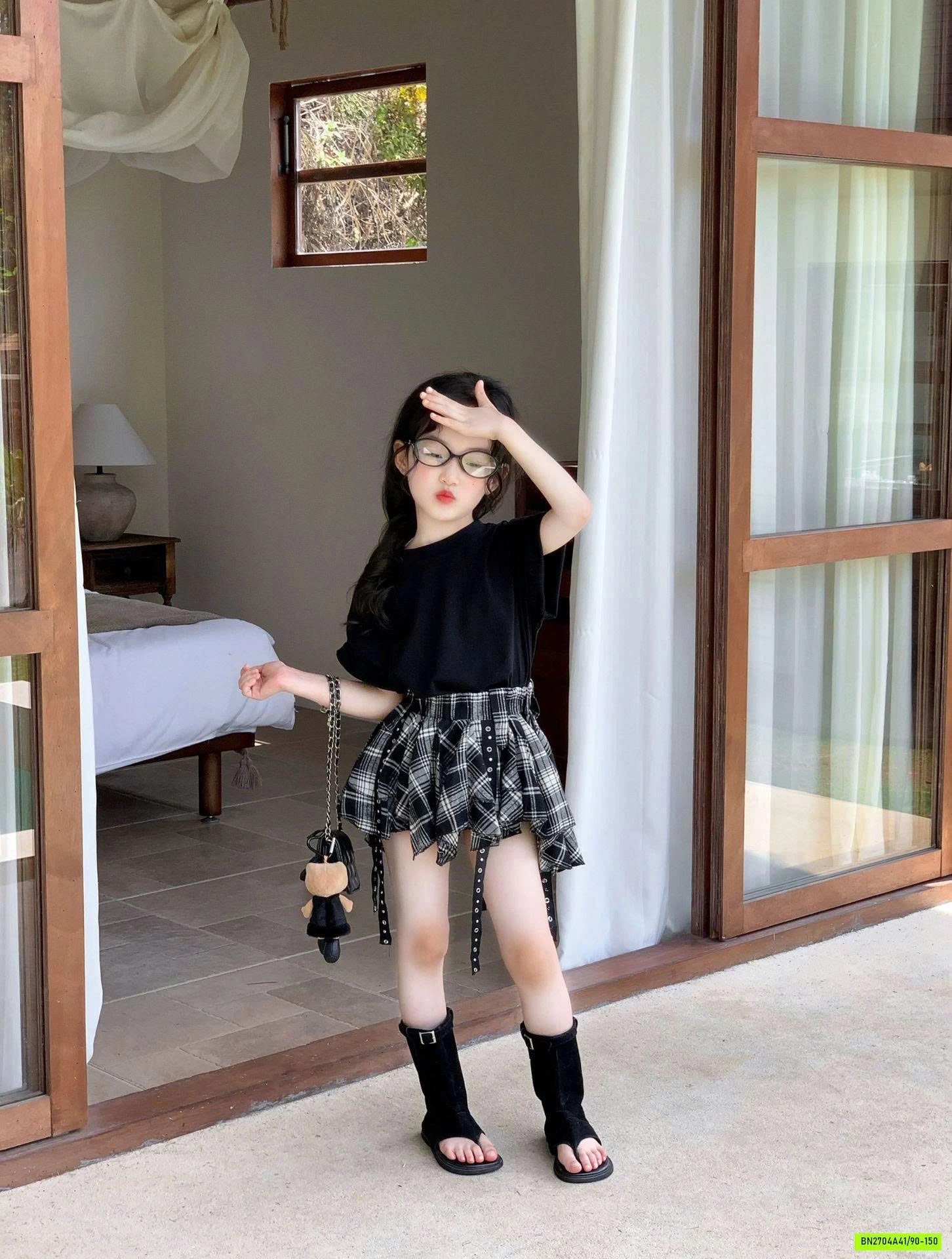 ÁO ĐEN MIX CV CARO