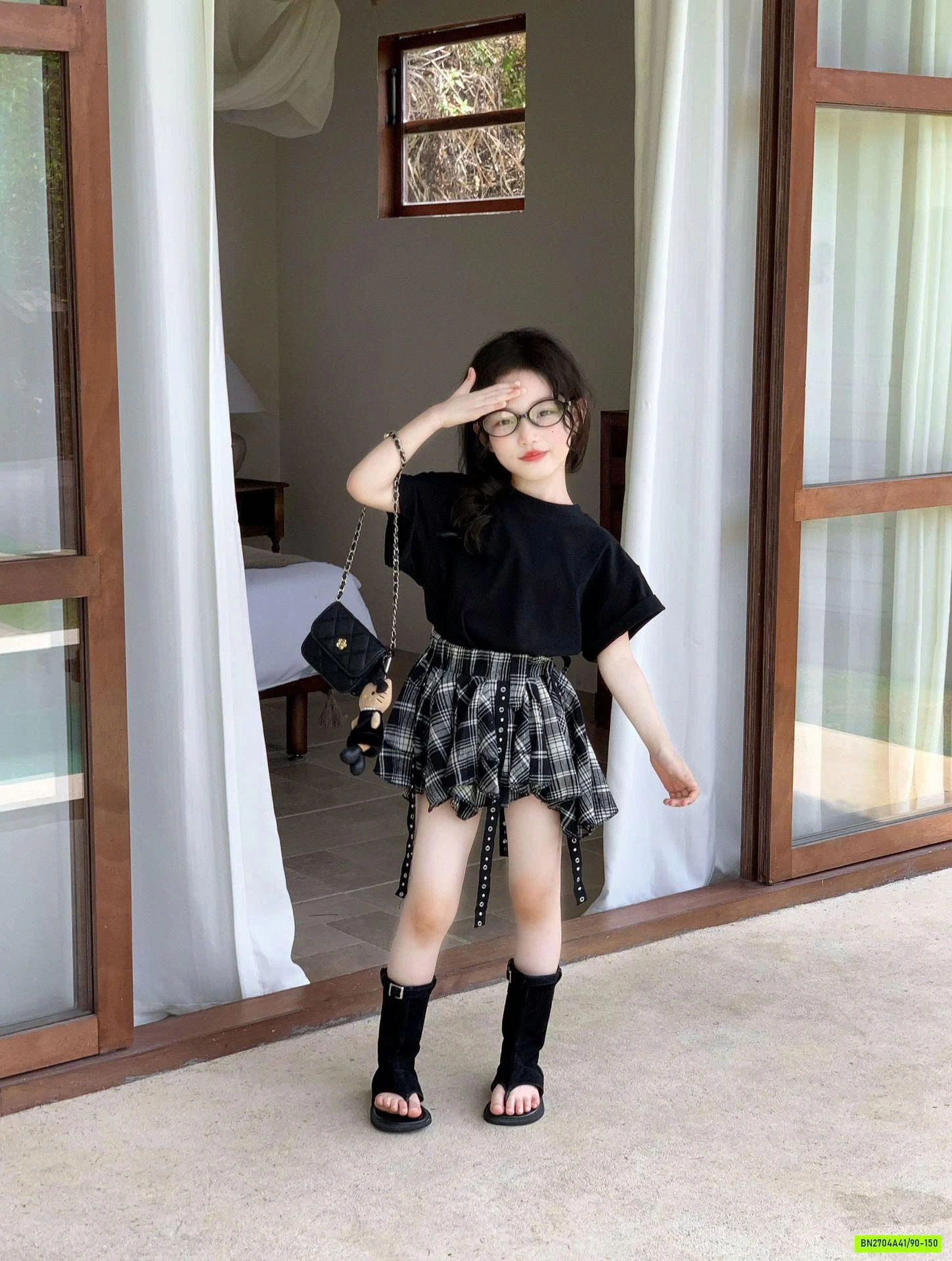 ÁO ĐEN MIX CV CARO