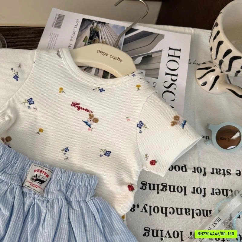 ÁO CÚN RÚT EO MIX QUẦN BÍ XANH