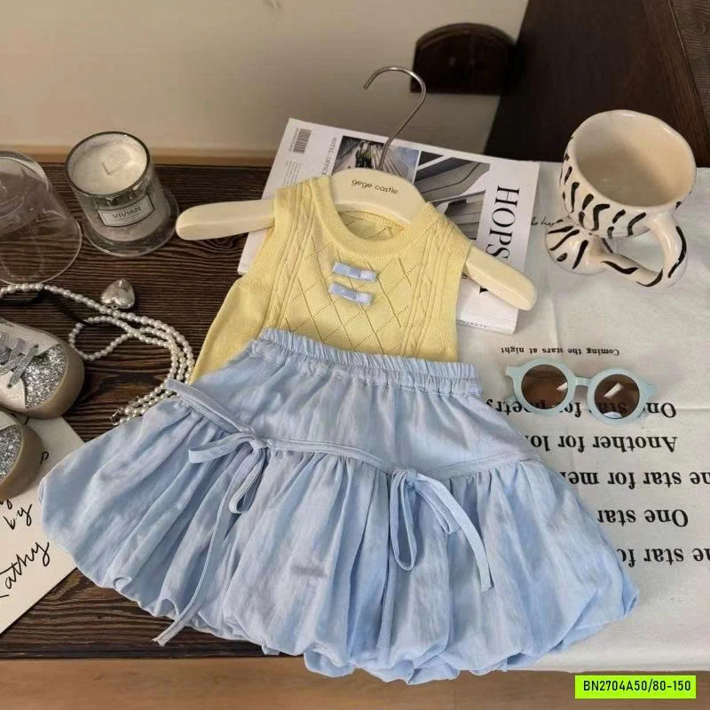 MONTGHI CỔ NƠ MIX QUẦN BÍ