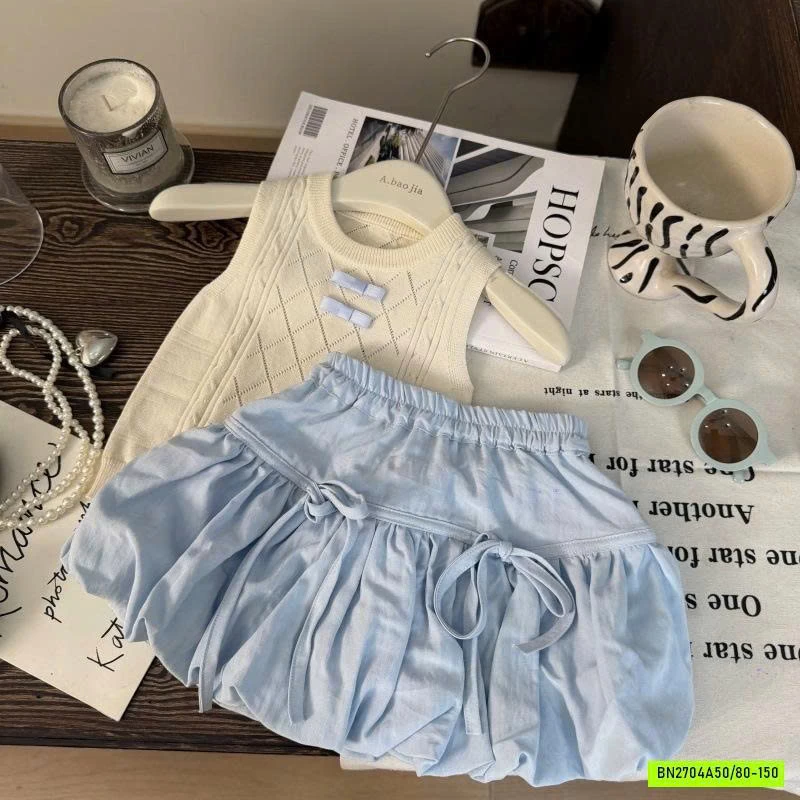 MONTGHI CỔ NƠ MIX QUẦN BÍ