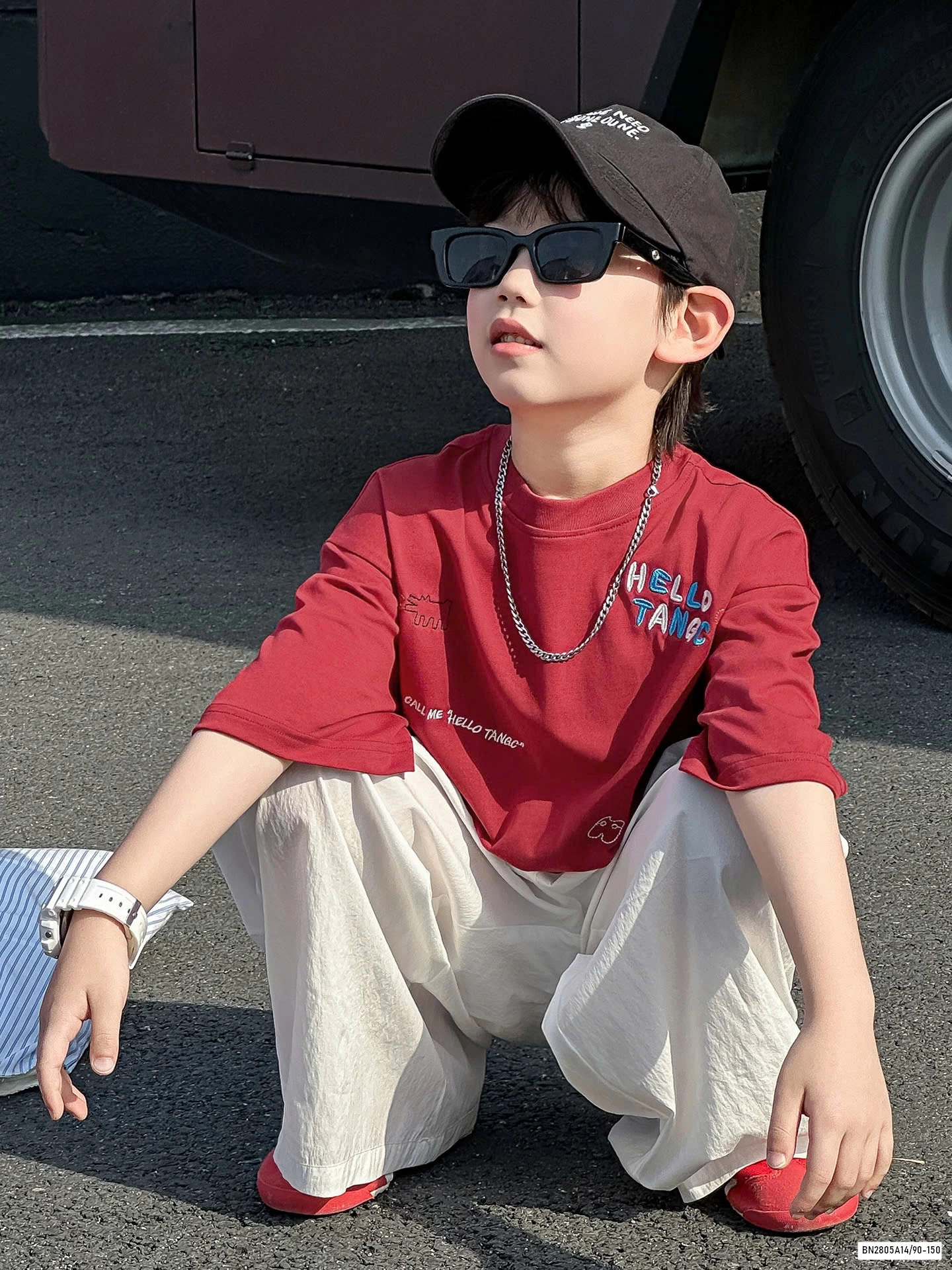 ÁO THUN ĐỎ THÊU CHỮ