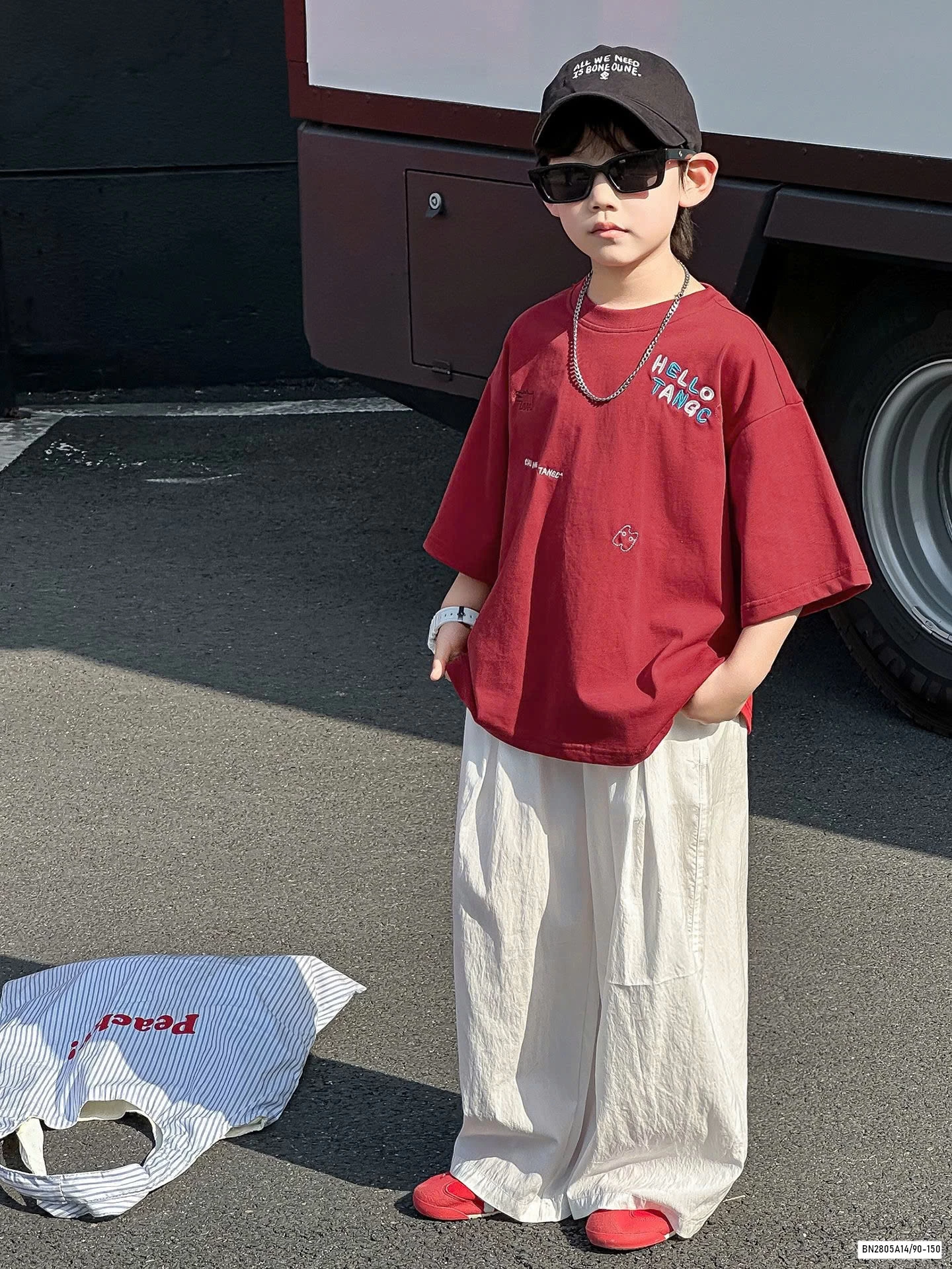 ÁO THUN ĐỎ THÊU CHỮ