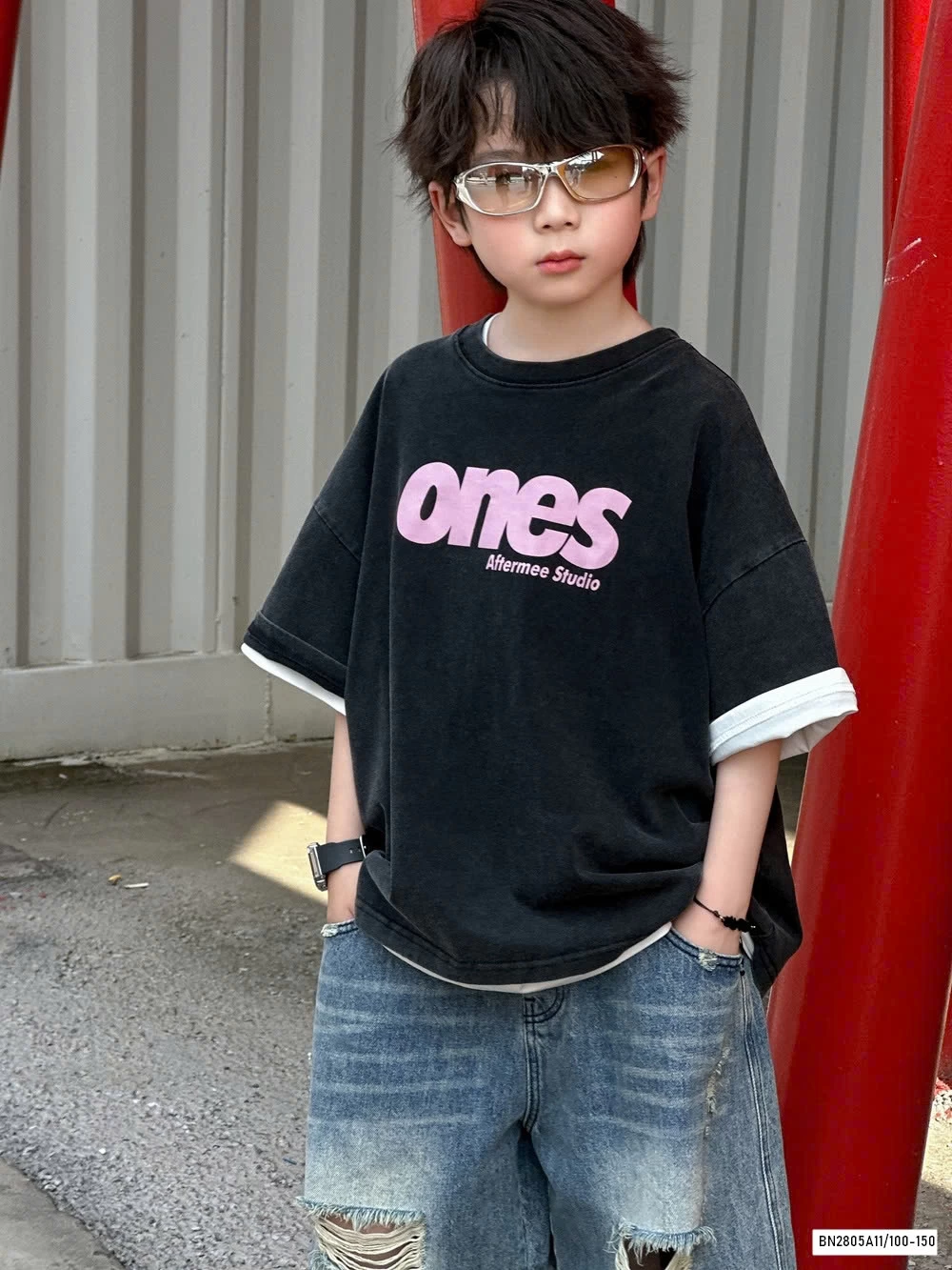 ÁO ĐEN O.N.E.S MIX JEANS RÁCH