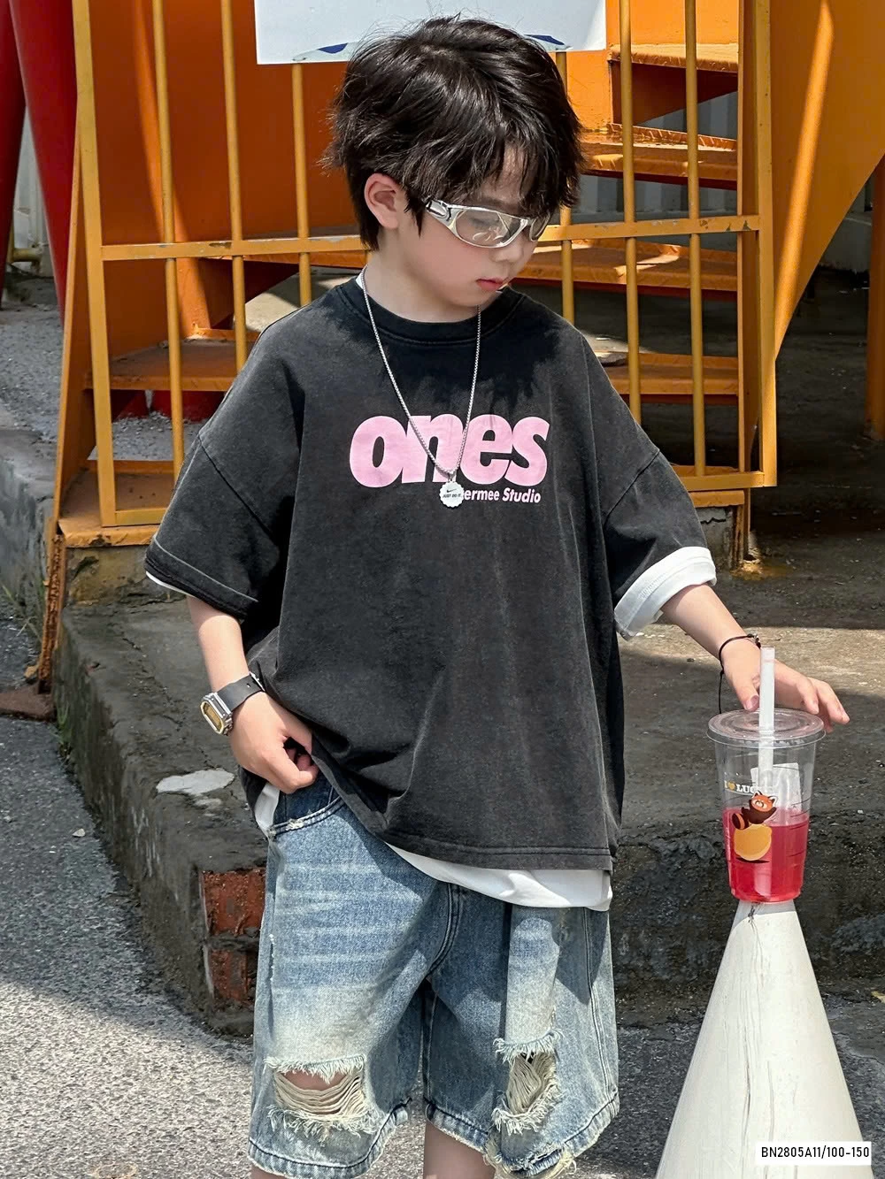 ÁO ĐEN O.N.E.S MIX JEANS RÁCH