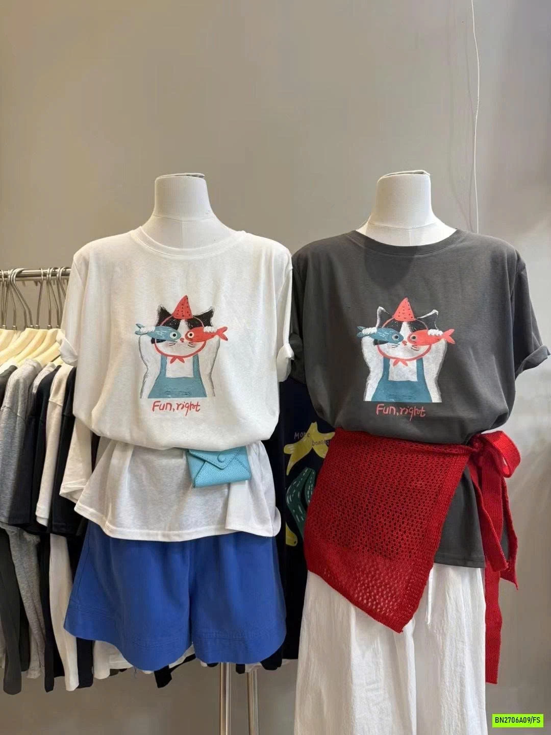 ÁO THUN GIẤY MÈO CON