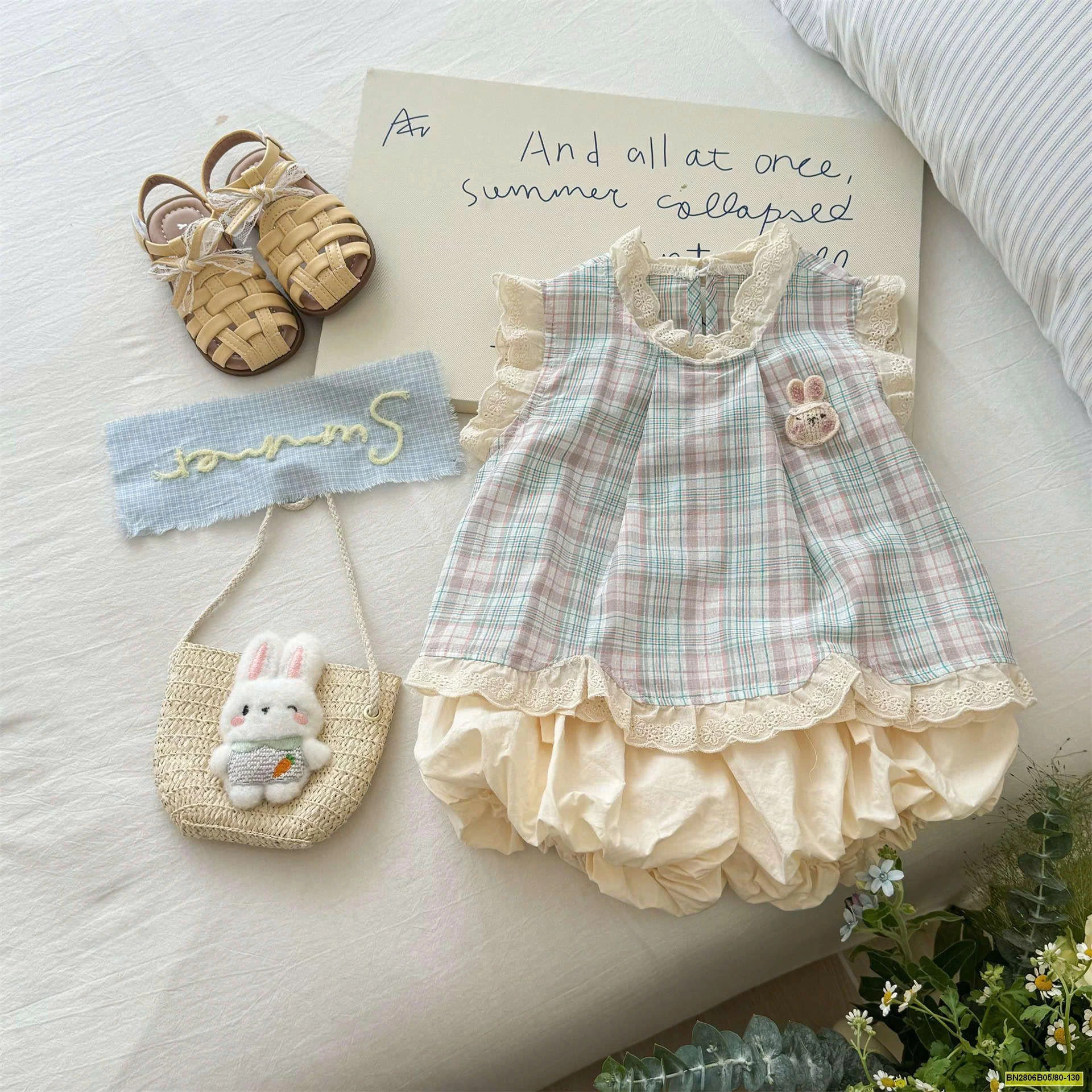 BỘ ÁO CARO XANH  QUẦN BÍ