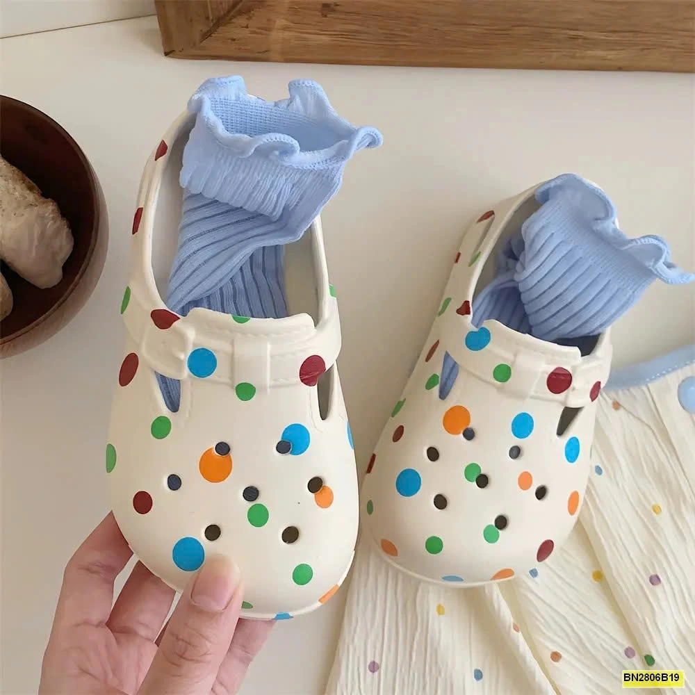 SỤC NHỰA ĐÚC THÔNG HƠI