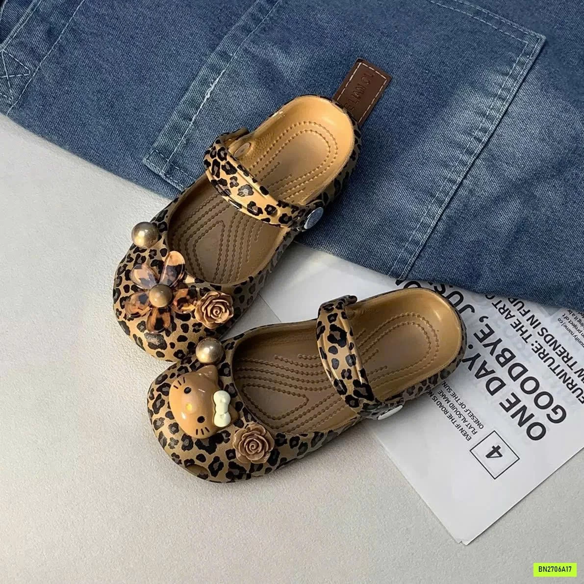 CROCS CHARM KITTY MẸ BÉ