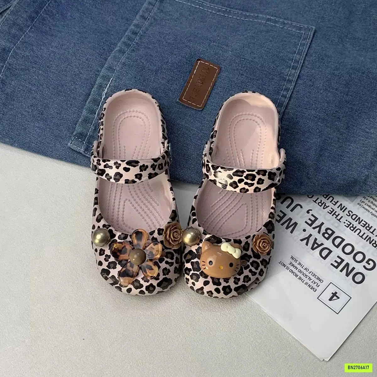 CROCS CHARM KITTY MẸ BÉ