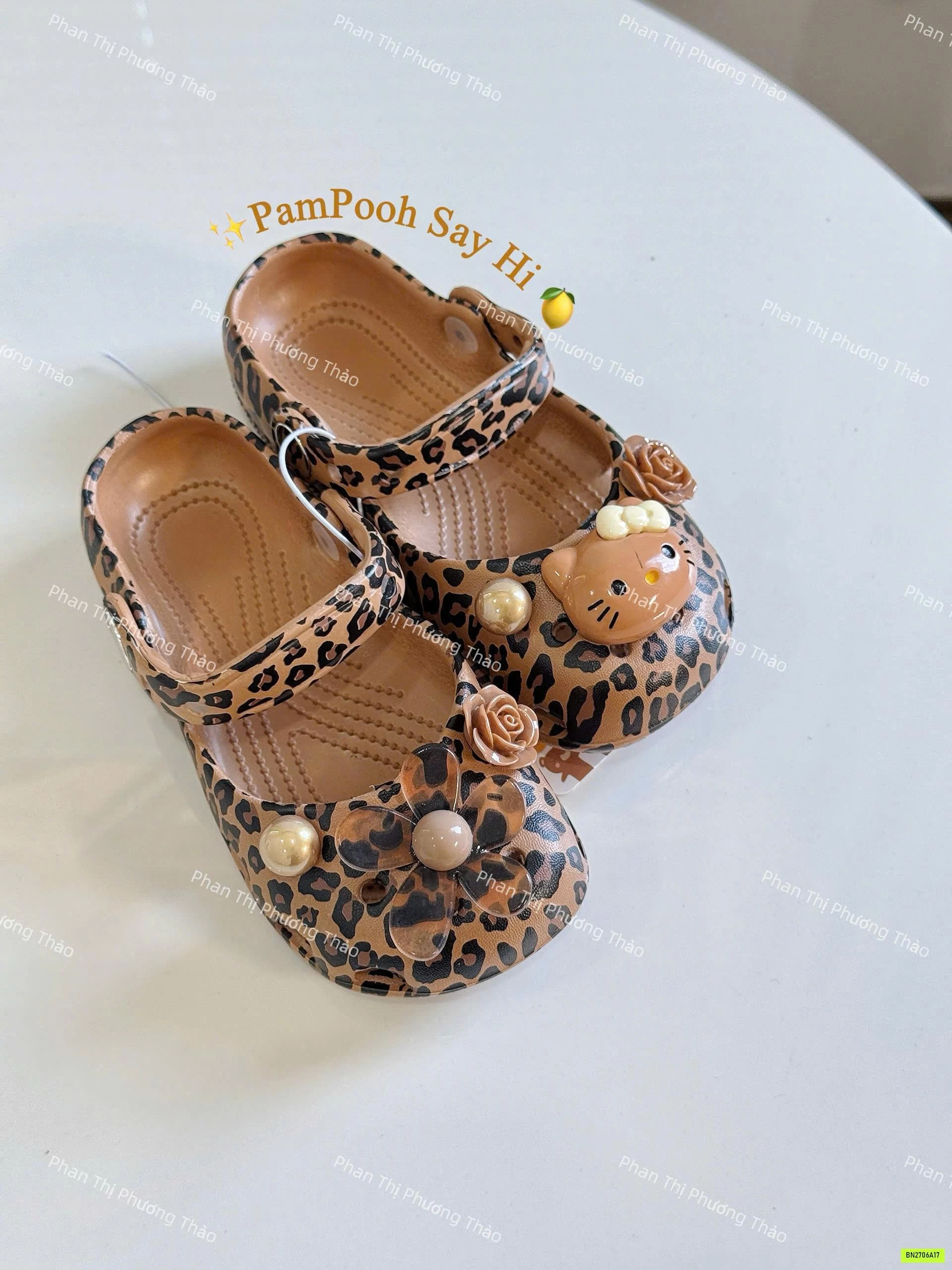 CROCS CHARM KITTY MẸ BÉ