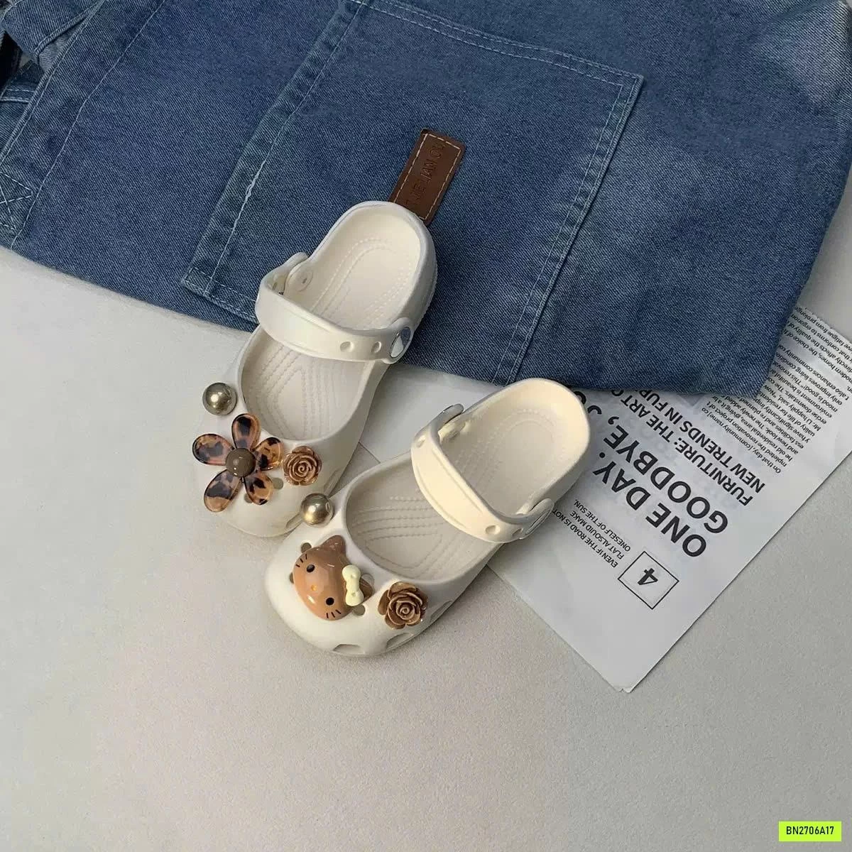 CROCS CHARM KITTY MẸ BÉ