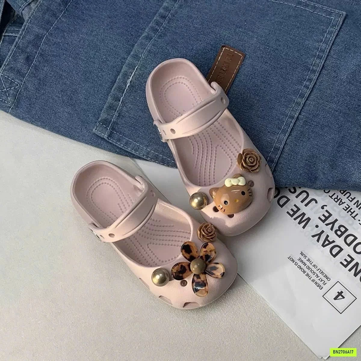 CROCS CHARM KITTY MẸ BÉ