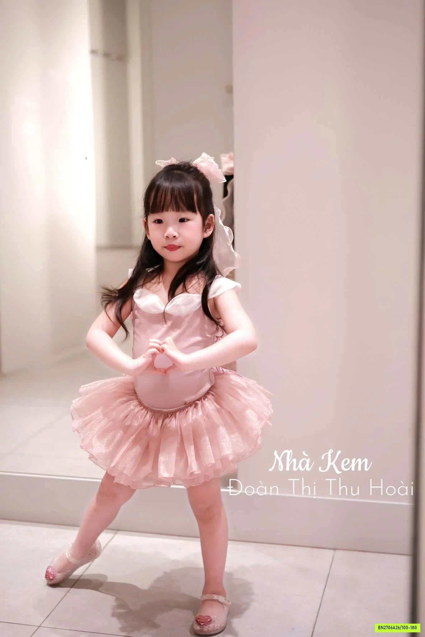 ĐẦM MÚA CÁNH BƯỚM