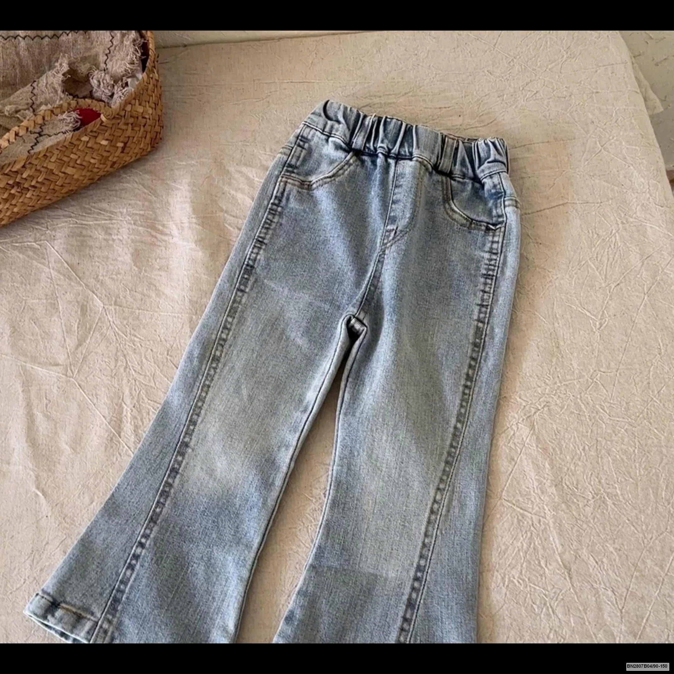 Quần jean ống loe cạp chun