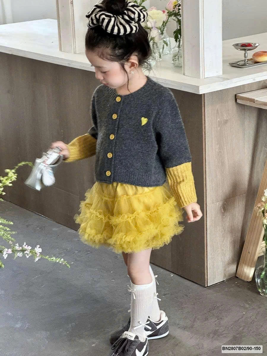 Set áo len tay phối màu mix chân váy ren