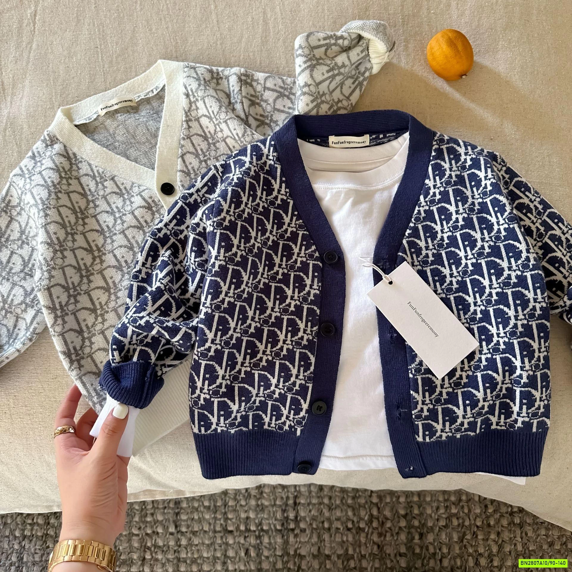 KHOÁC LEN CÚC MMGGBABY