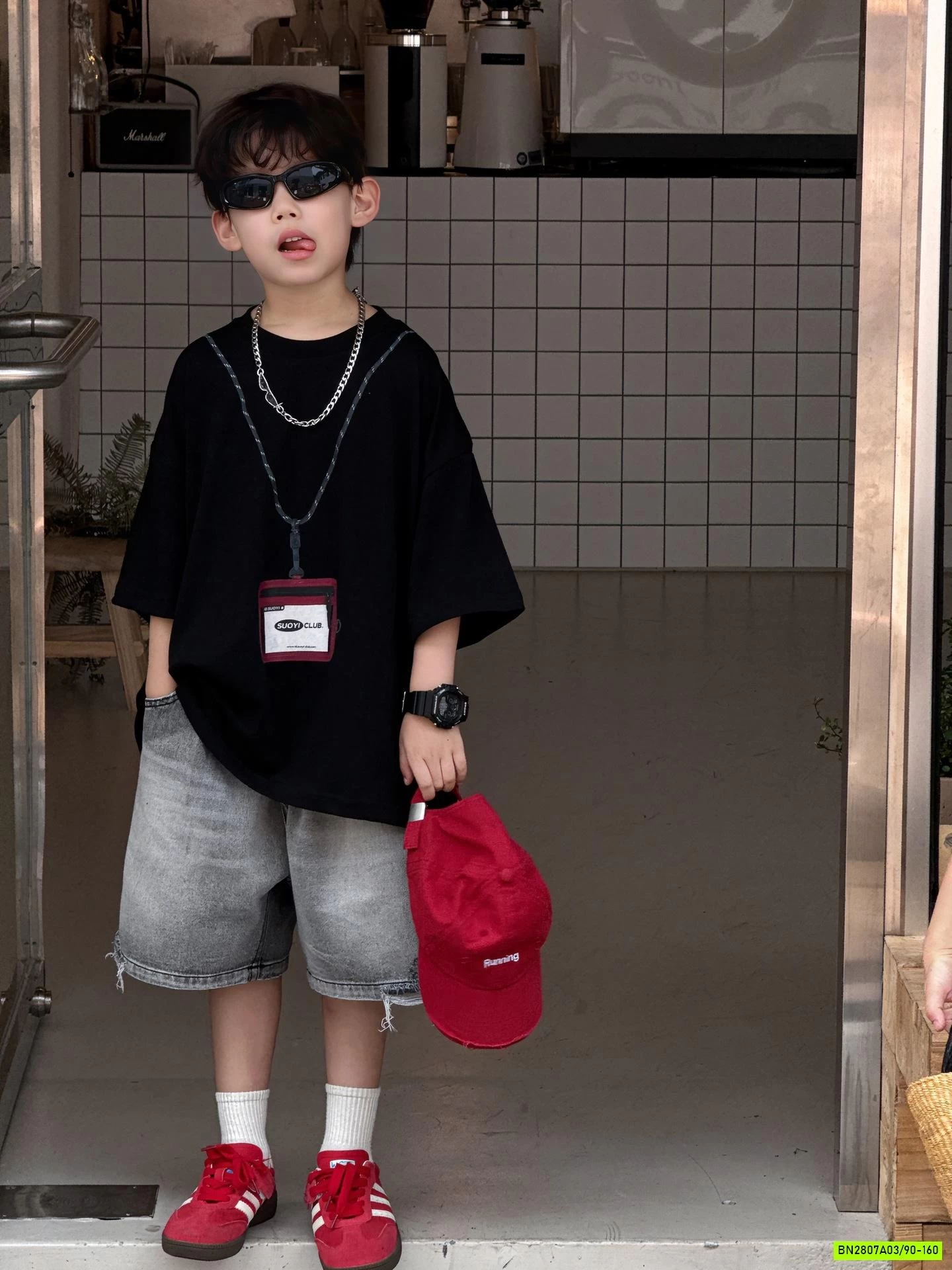 SHORT JEANS ĐEN BẠC MÀU