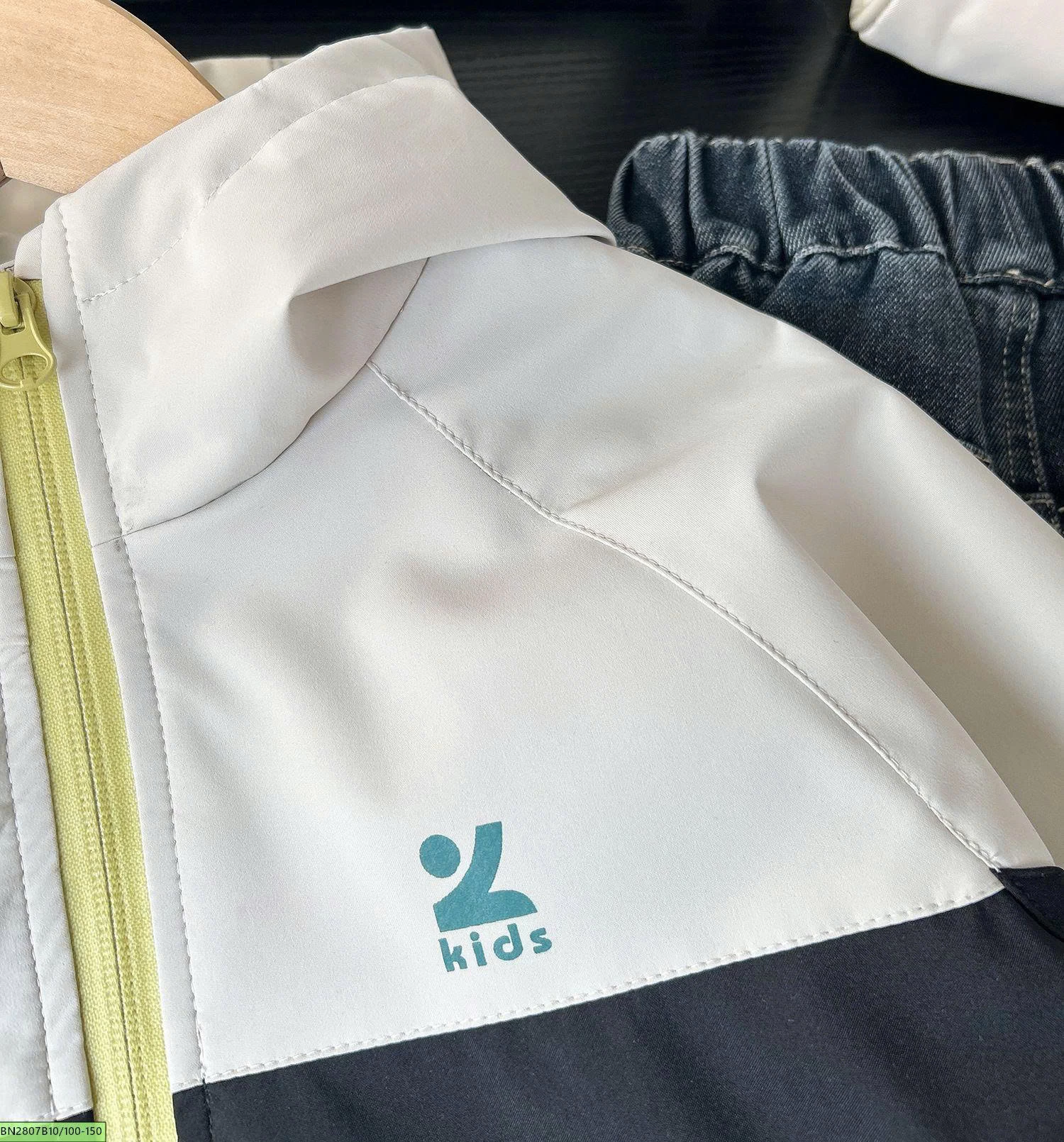 ÁO KHOÁC PHỐI MÀU