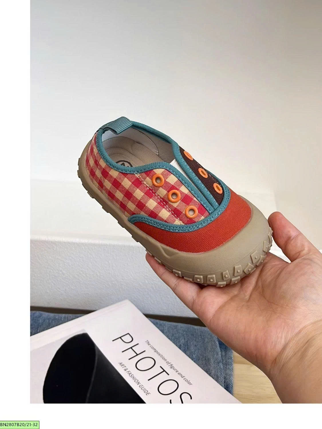 GIÀY VÁI PHỐI MÀU SIZE NHÍ