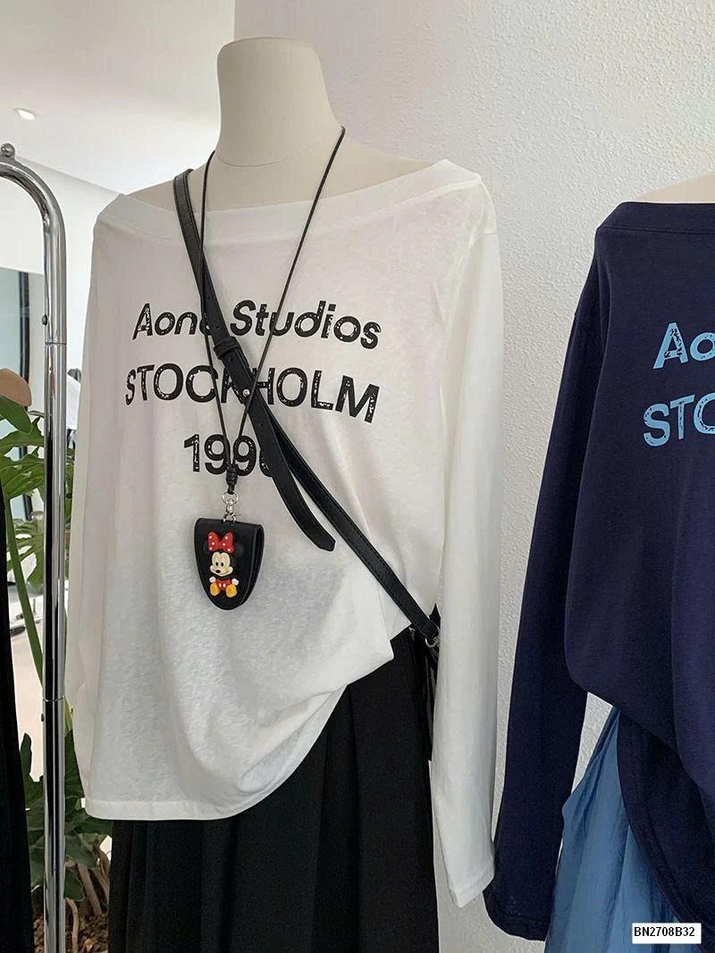 ÁO THUN IN CHỮ CỔ RỘNG HỞ VAI